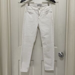 Just Black Skinny Leg Denim Jeans Optic White Women’s 25” Waist 25” Inseam USA